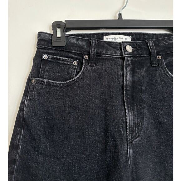 Black Abercrombie The Mom High Rise Curve Love Jeans 26/2 - Picture 3 of 8